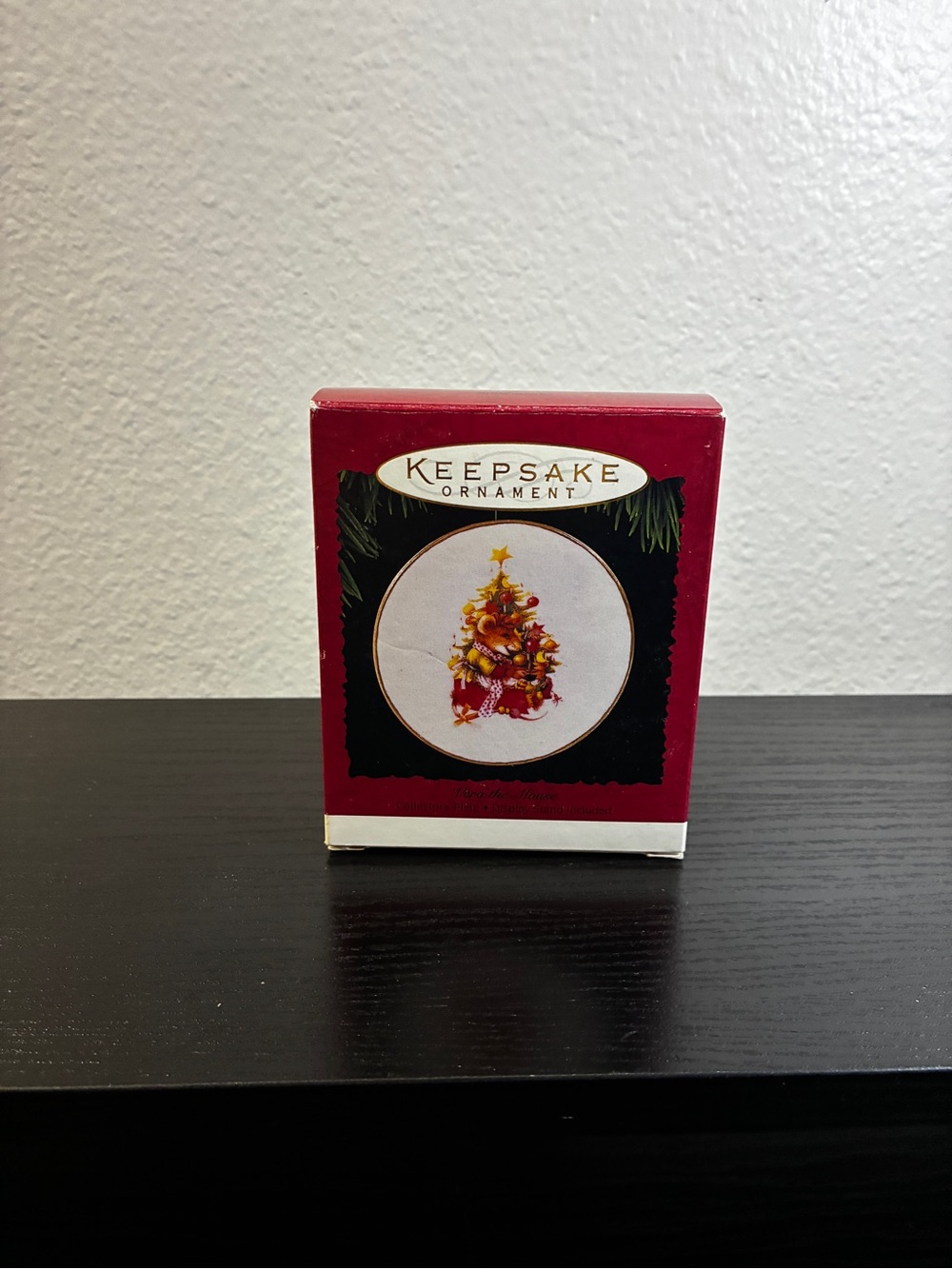 Hallmark Vera The Mouse 1995 Keepsake Ornament NEW Plate Marjolein Bastin